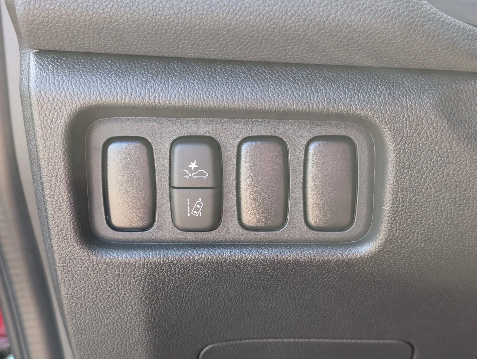 New 2027  Mitsubishi 2.0 ES image 27