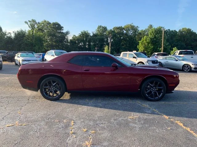 Used 2023 Octane Red Pearlcoat Dodge SXT image 11