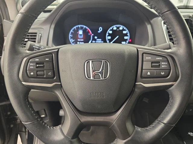 Used 2025 Crystal Black Pearl Honda RTL image 31