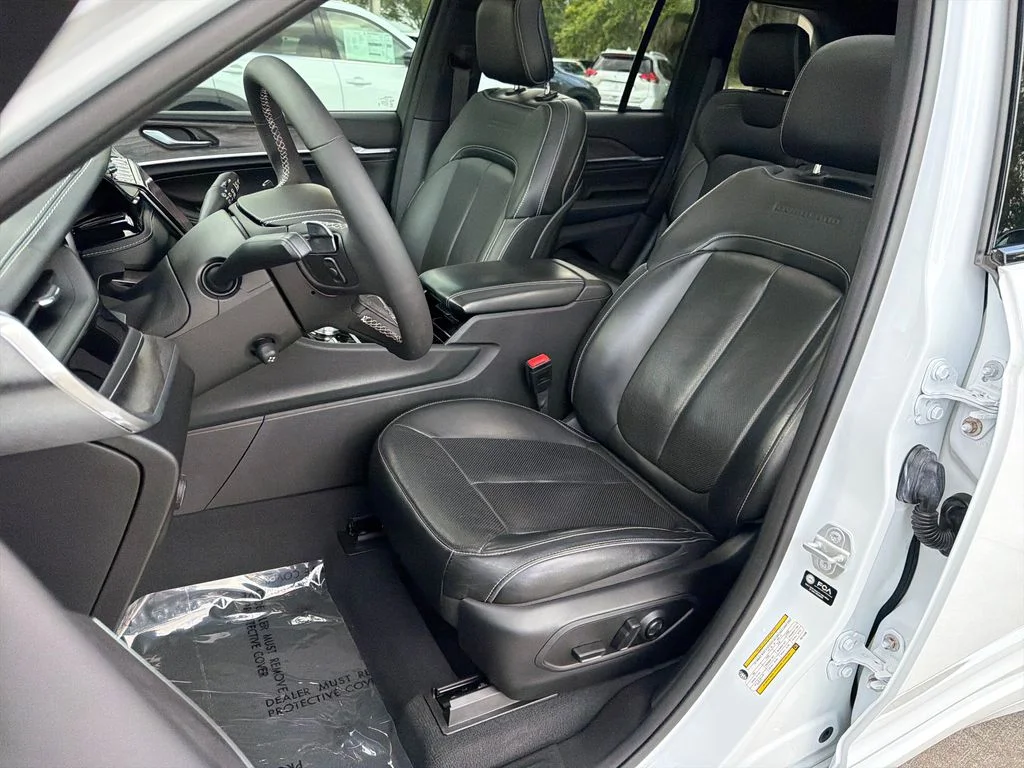 2023 Jeep Grand Cherokee Overland 4xe - Photo 31