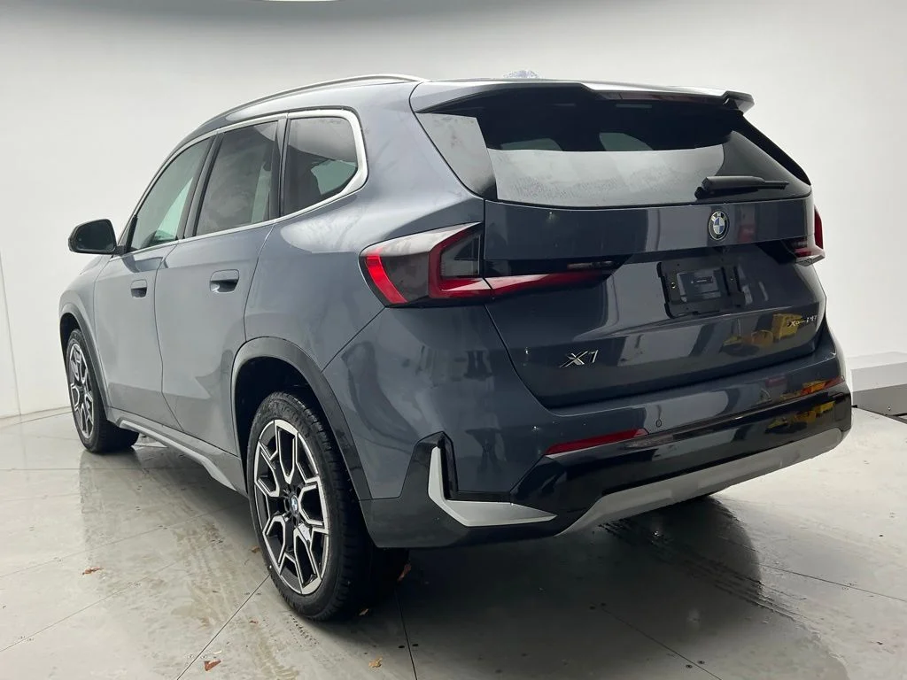 Used 2026 Storm Bay Metallic BMW xDrive28i image 4