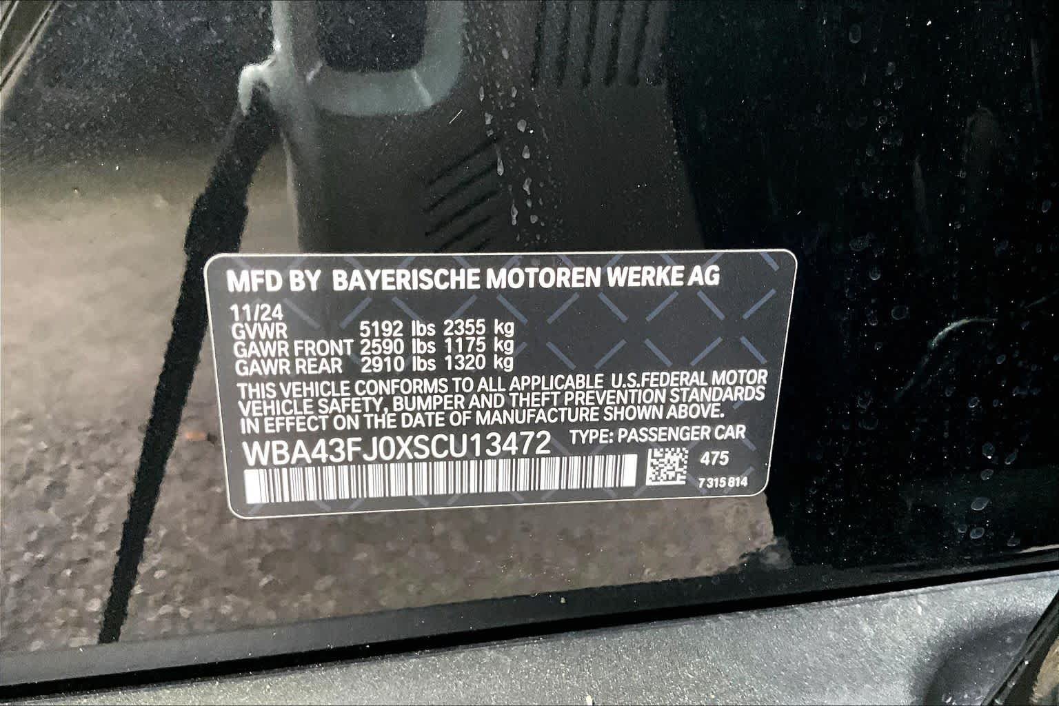 Used 2025 Black Sapphire Metallic BMW 530i image 31