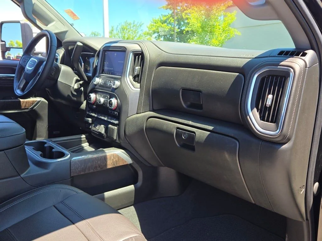 Used 2023 Black GMC Denali image 8