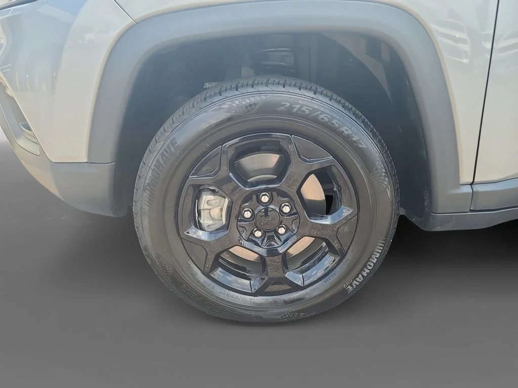 Used 2024 Black Jeep Trailhawk image 15