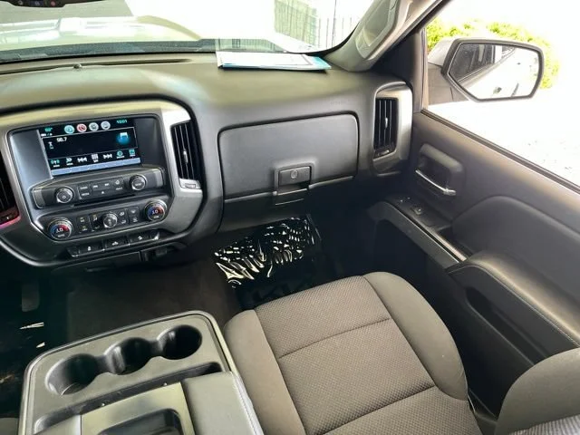 Used 2018 Silver Ice Metallic Chevrolet LT image 38