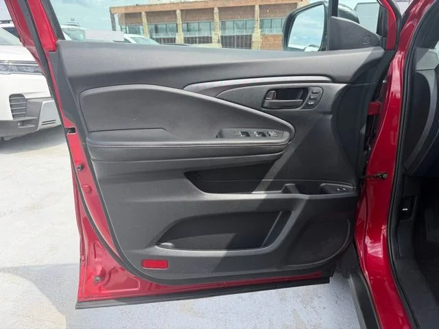 Used 2023  Honda TrailSport image 11