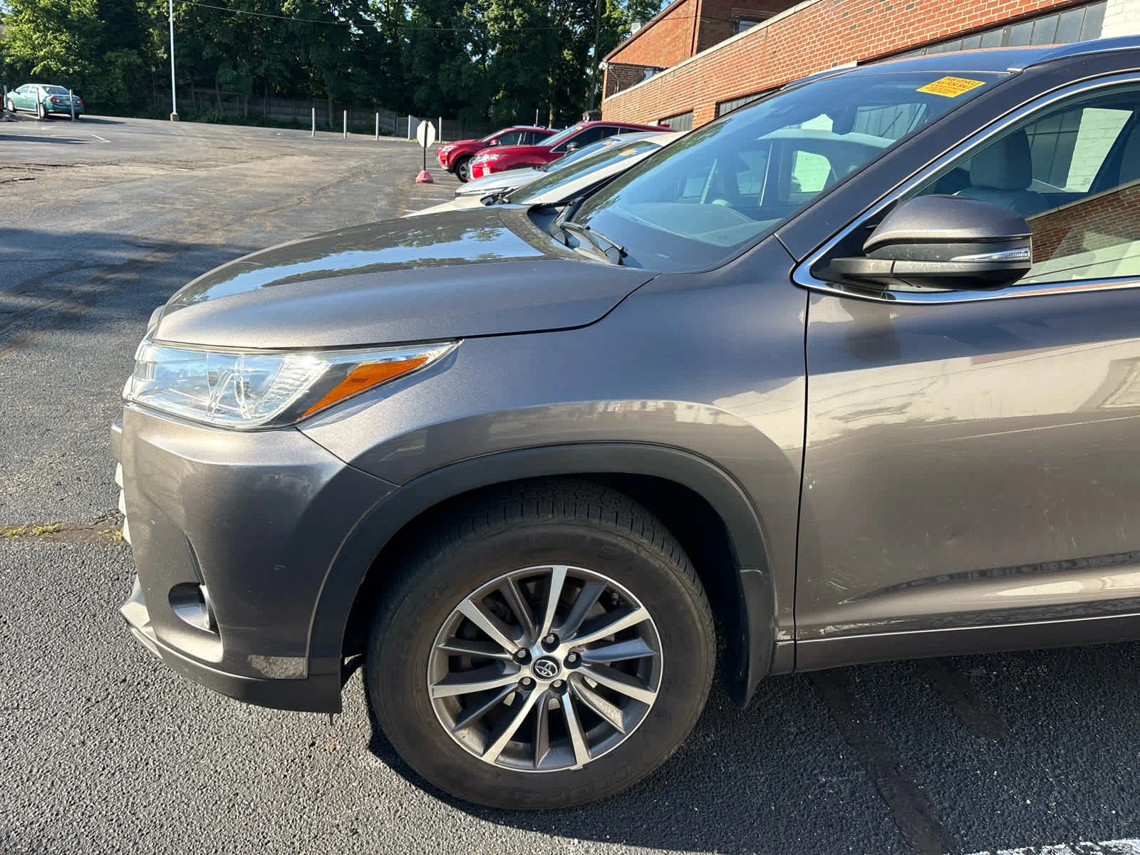 Used 2018 Predawn Gray Mica Toyota SE image 2