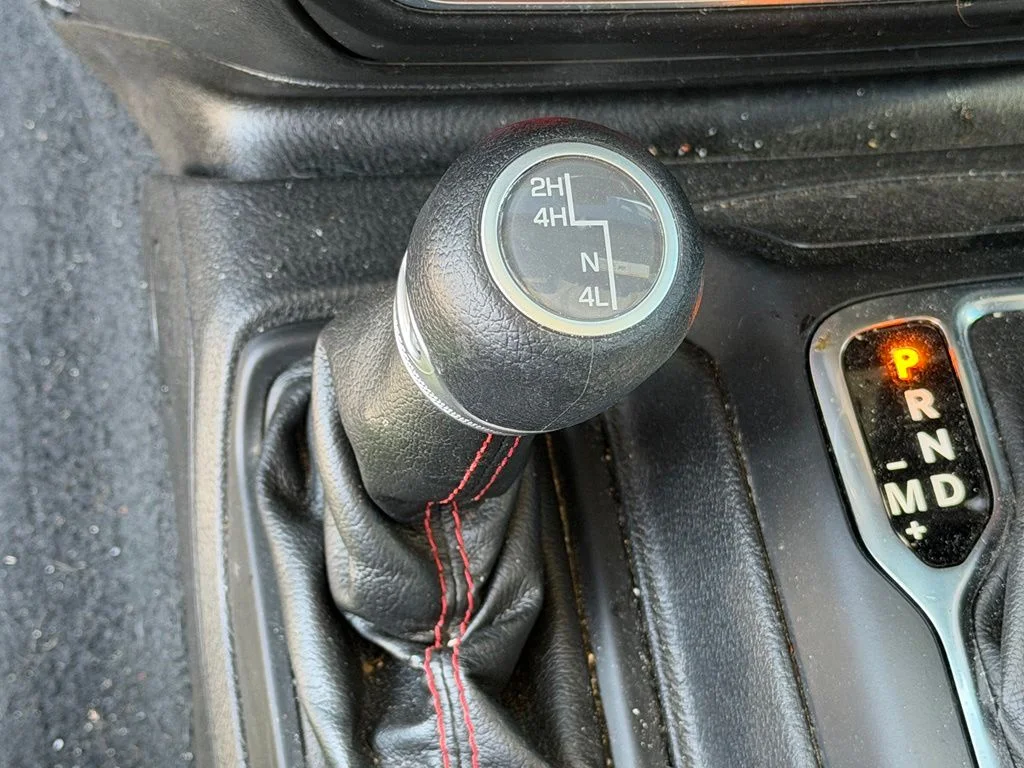 Certified Used 2022 Blue Jeep Rubicon image 18