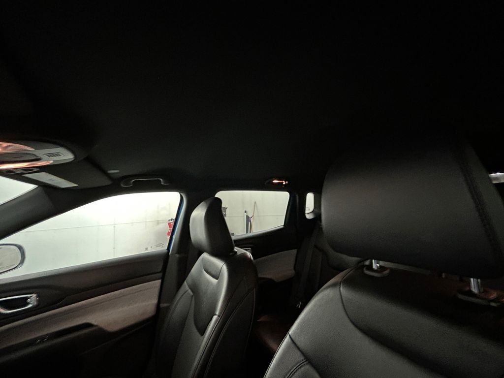 Used 2024 Blue Jeep Latitude image 25