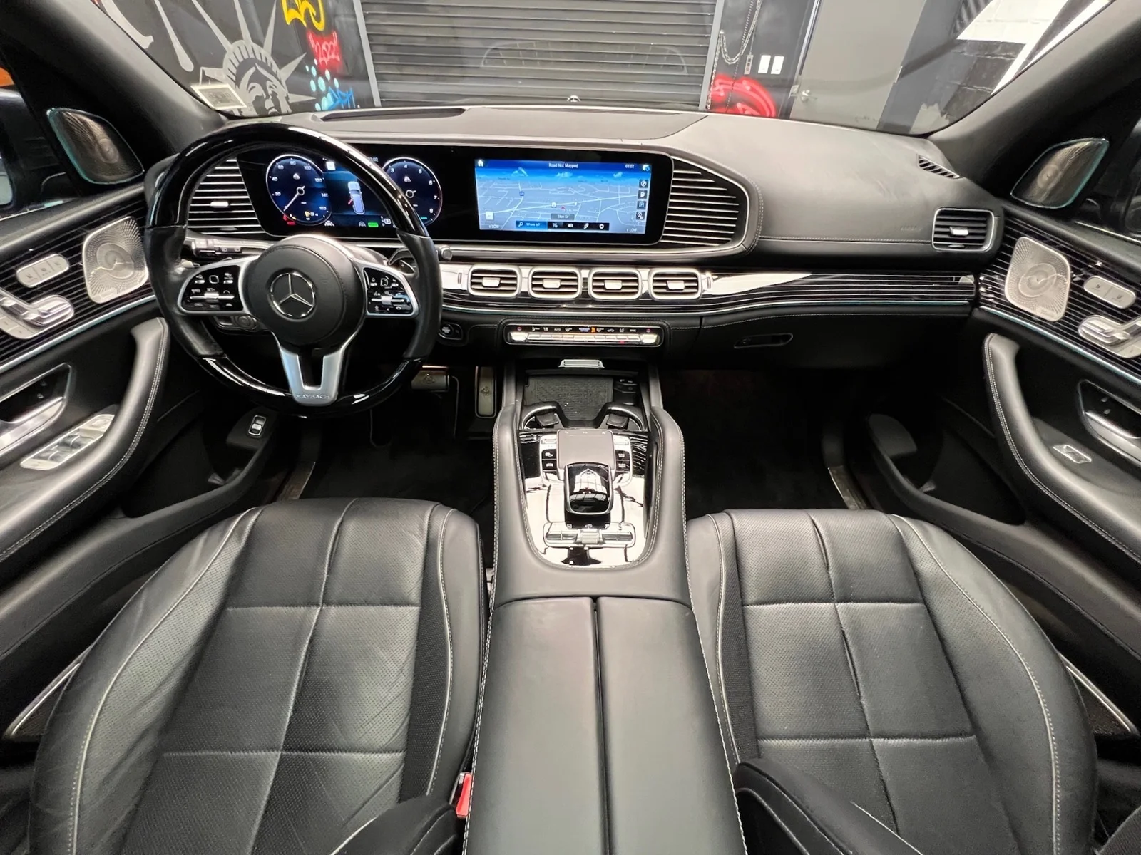 Used 2022 Cirrus Silver Metallic (922) Mercedes-Benz Mercedes-Maybach GLS 600 4MATIC® image 23