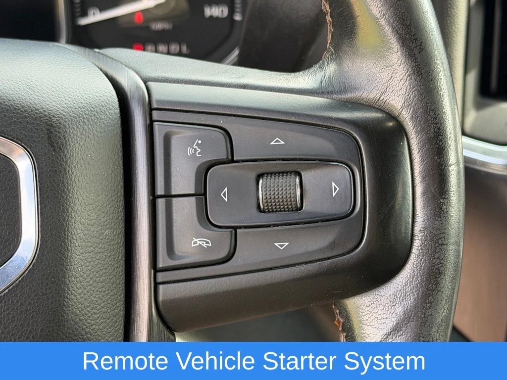 Used 2020 White GMC AT4 image 22