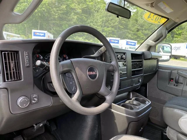 Used 2024 Summit White GMC Work Van image 28
