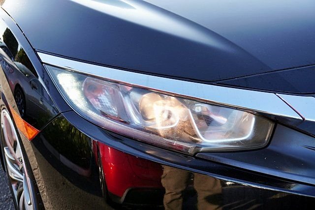 Used 2018 Purple Honda LX image 10