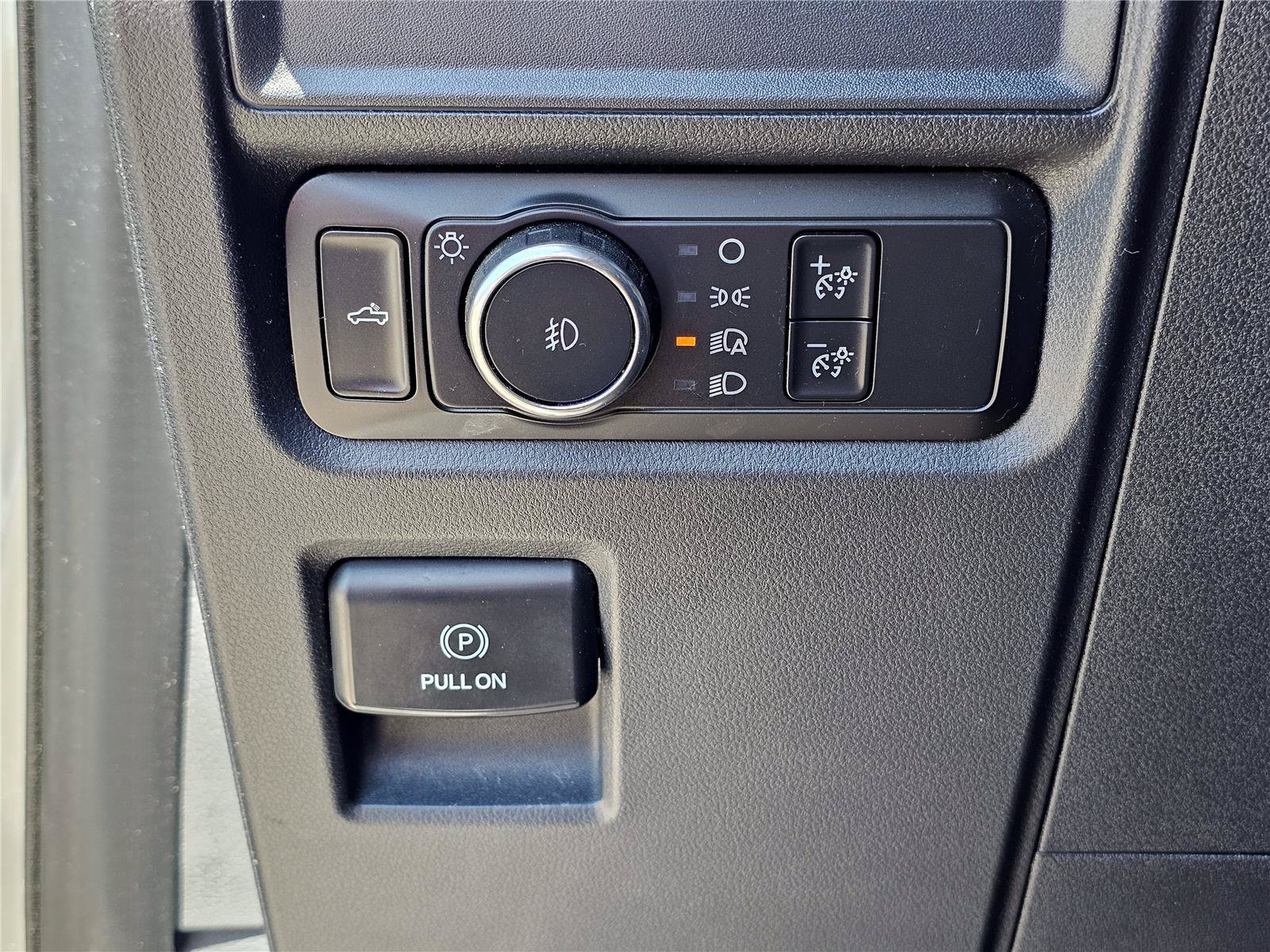 2021 Ford F-150 XL - Photo 18