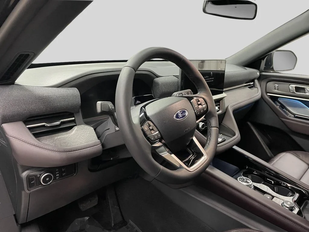2026 Ford Explorer Platinum - Photo 11
