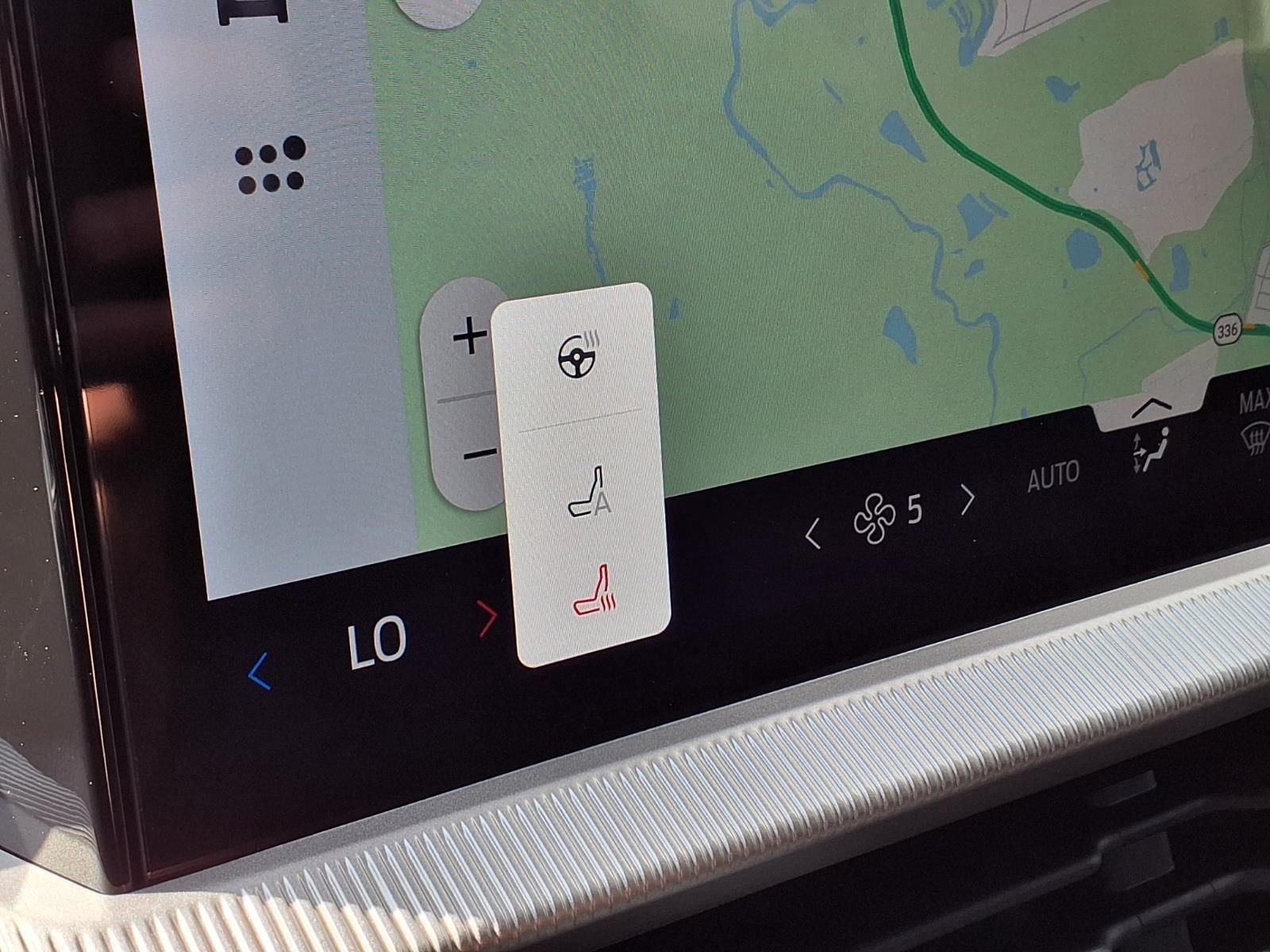 2026 Ford Explorer ST-LINE - Photo 14