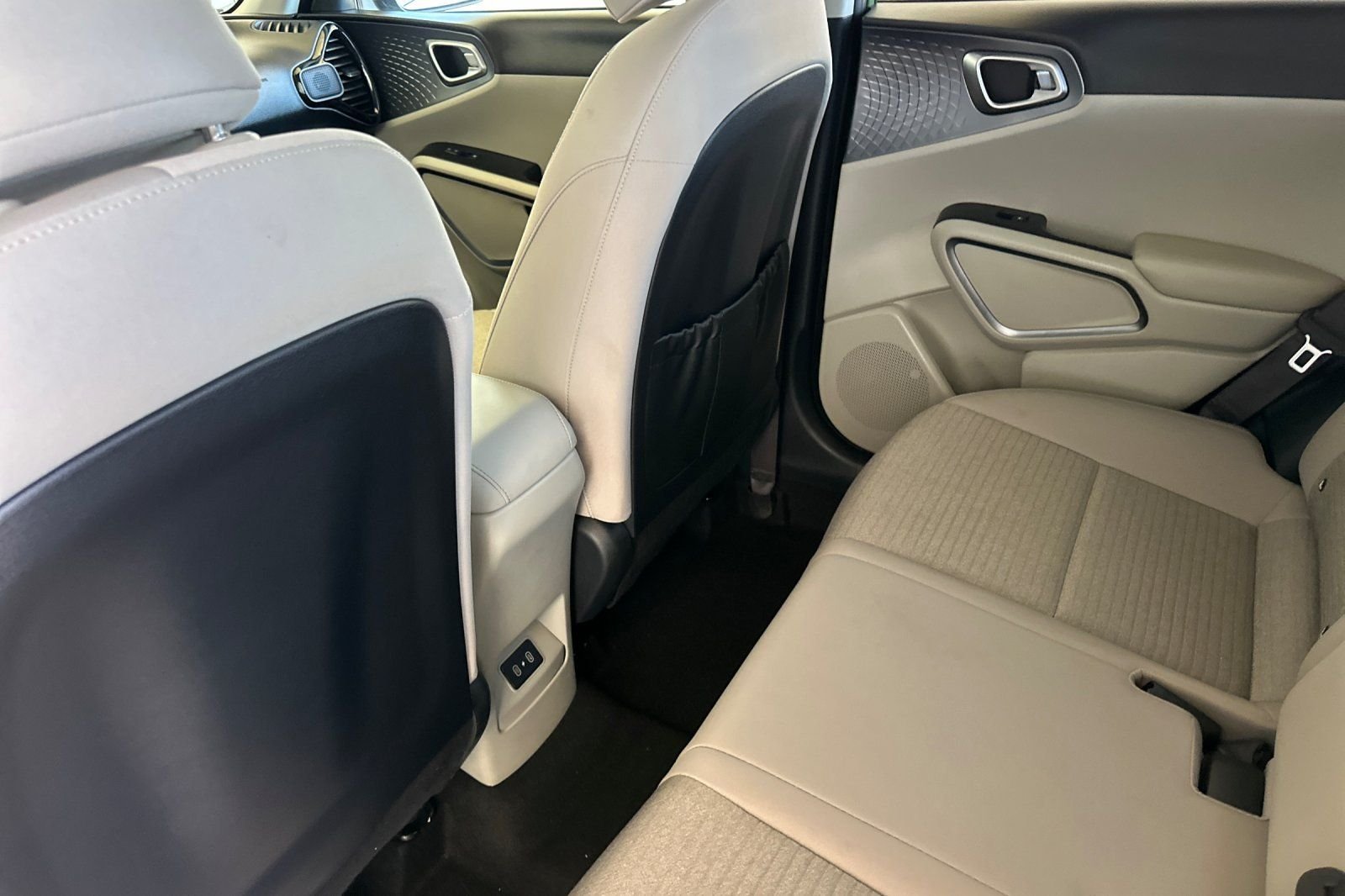 Used 2023 Green Kia EX image 13
