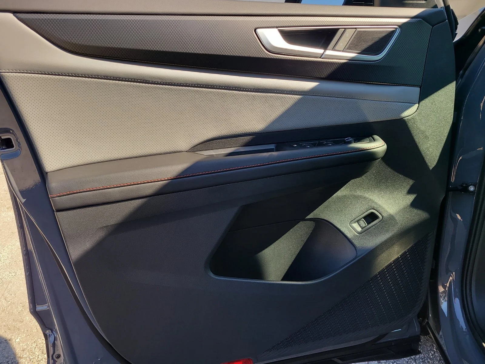 New 2026 Pure Gray Volkswagen 2.0T Peak Edition image 17