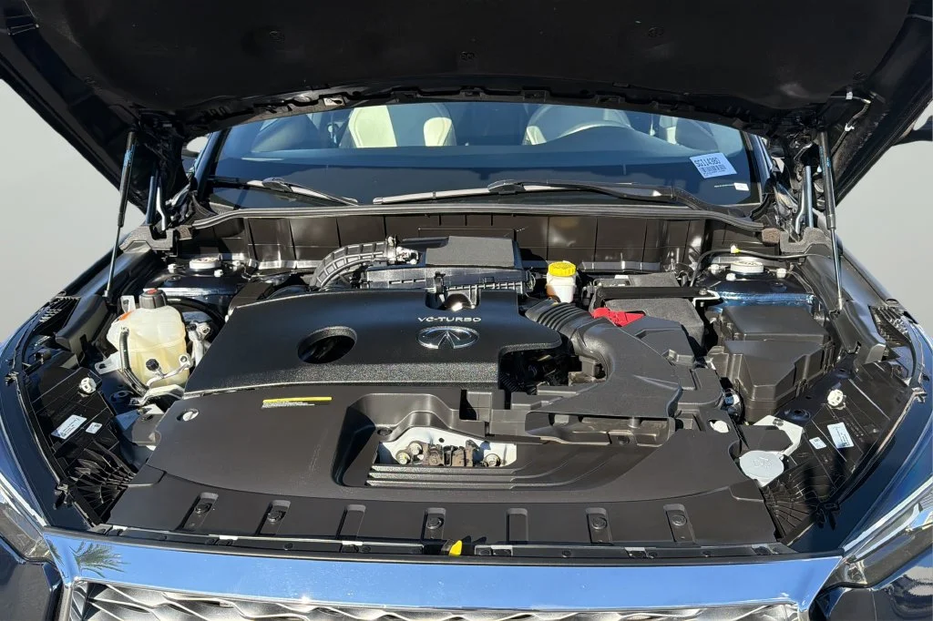 Used 2023 Blue INFINITI LUXE image 9