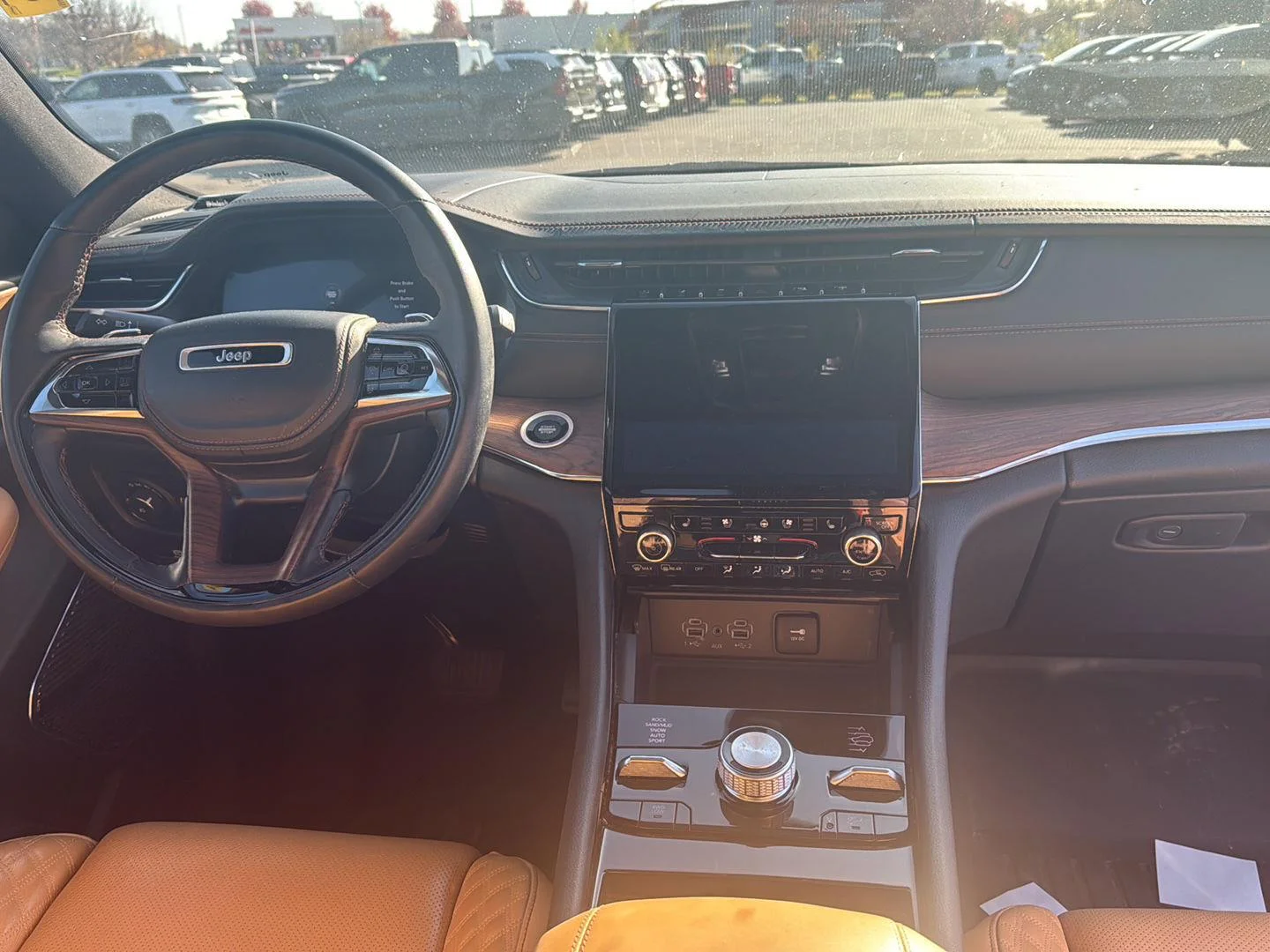 Used 2023 Midnight Sky Jeep Summit image 12
