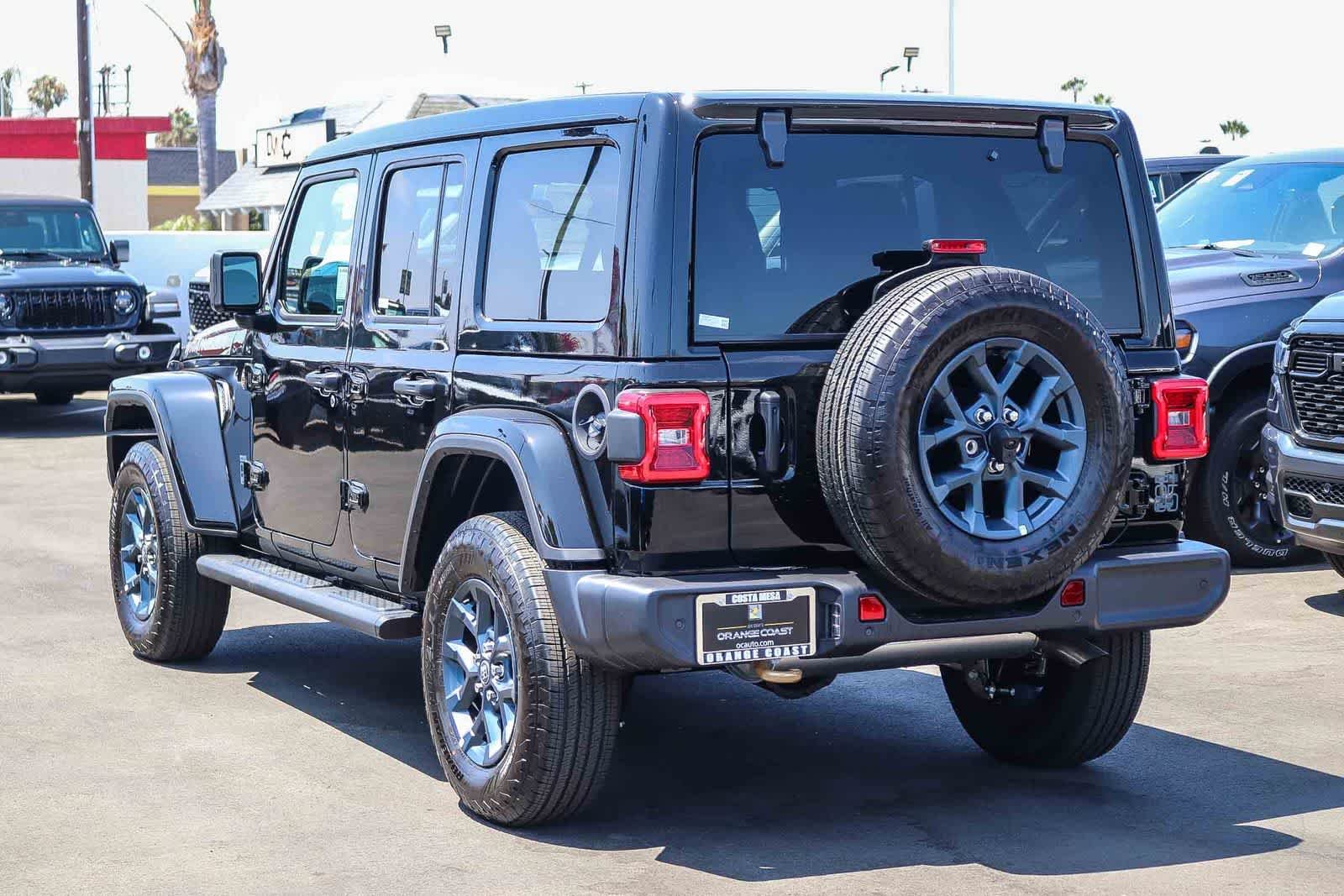 New 2026 Black Clear-Coat Exterior Paint Jeep 85th Anniversary image 6
