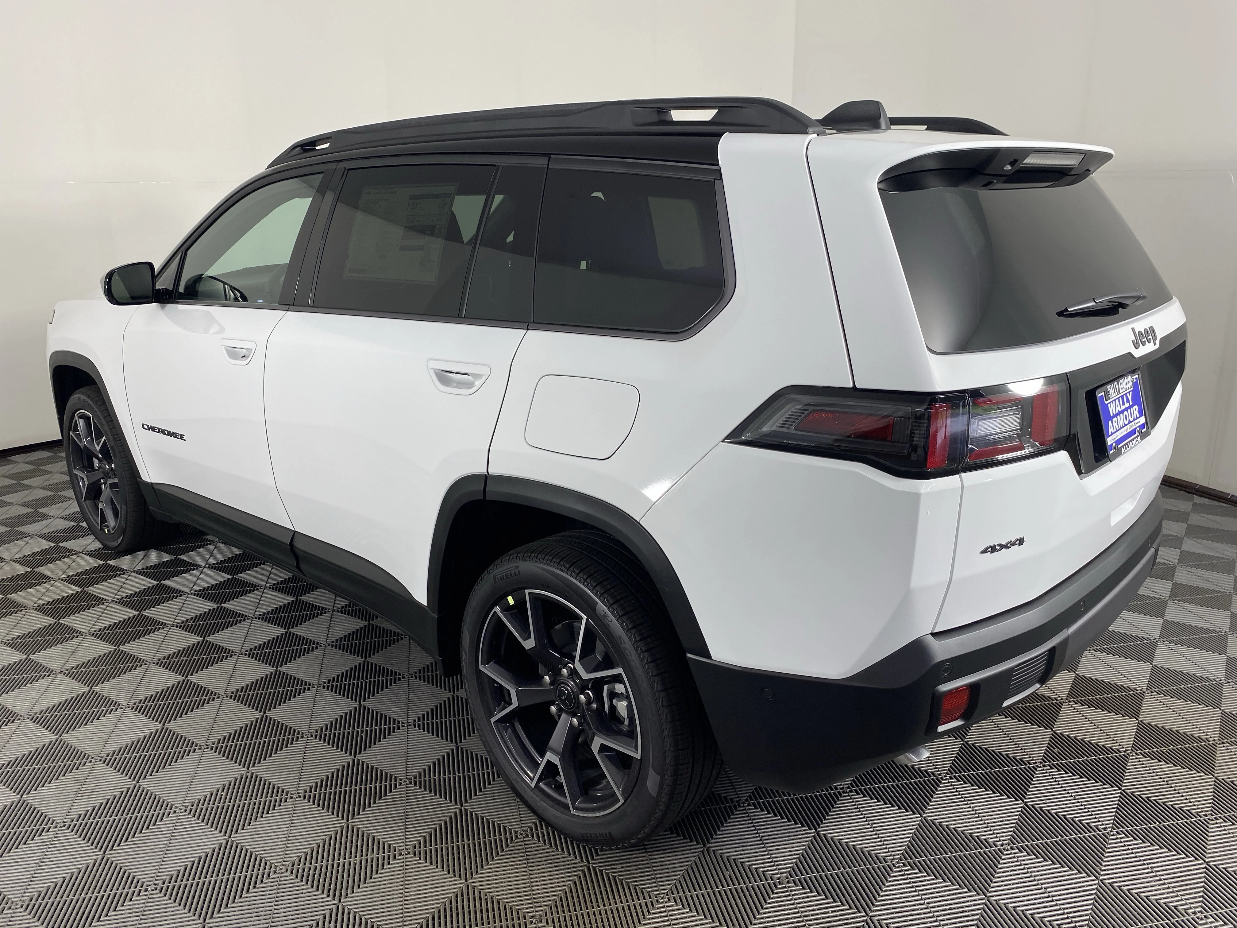 New 2026 Bright White Clear-Coat Exterior Paint Jeep Overland image 10