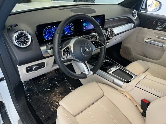Used 2025 Polar White Mercedes-Benz 300 image 26