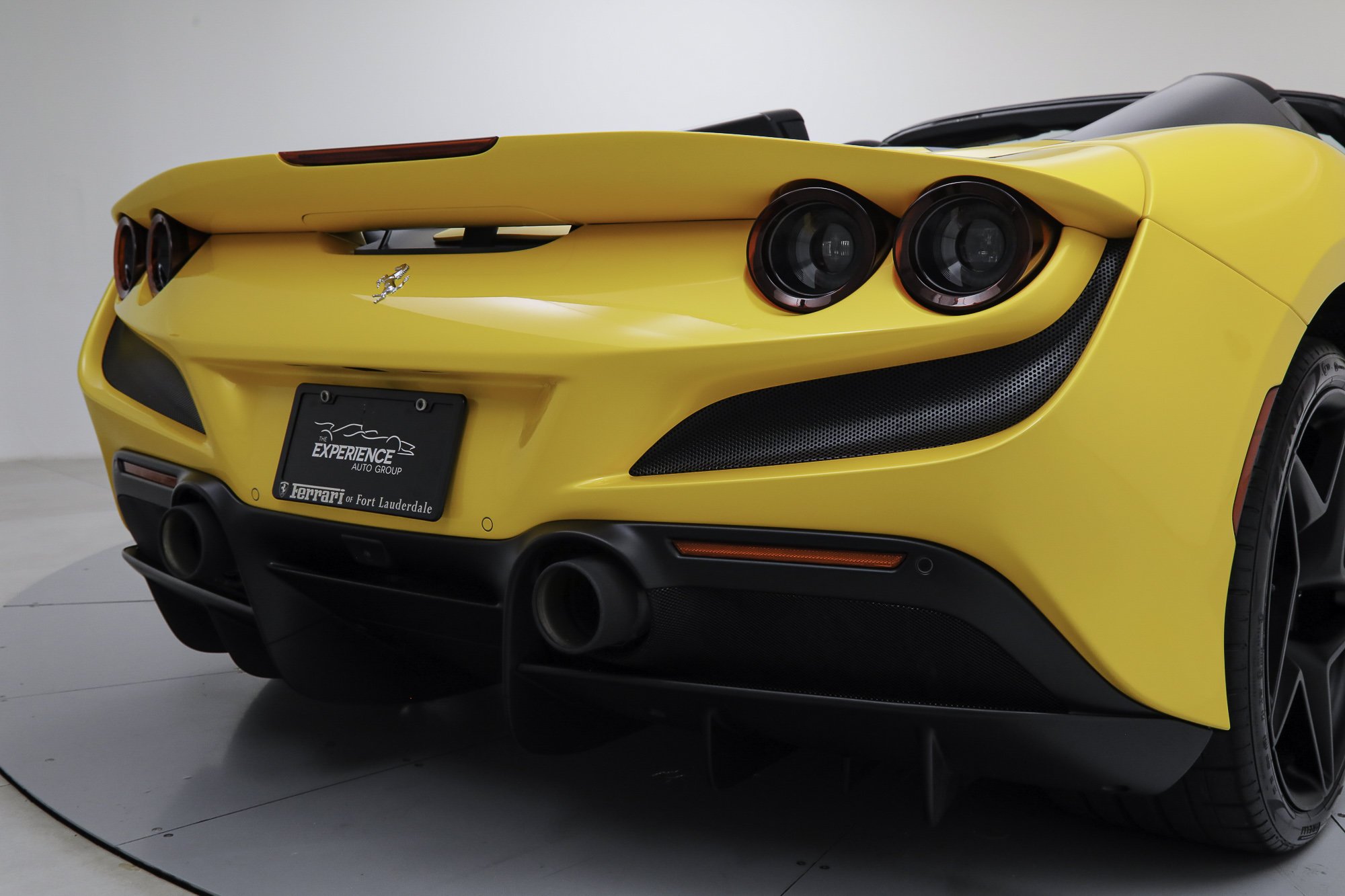 Used 2022 Yellow Ferrari  image 25