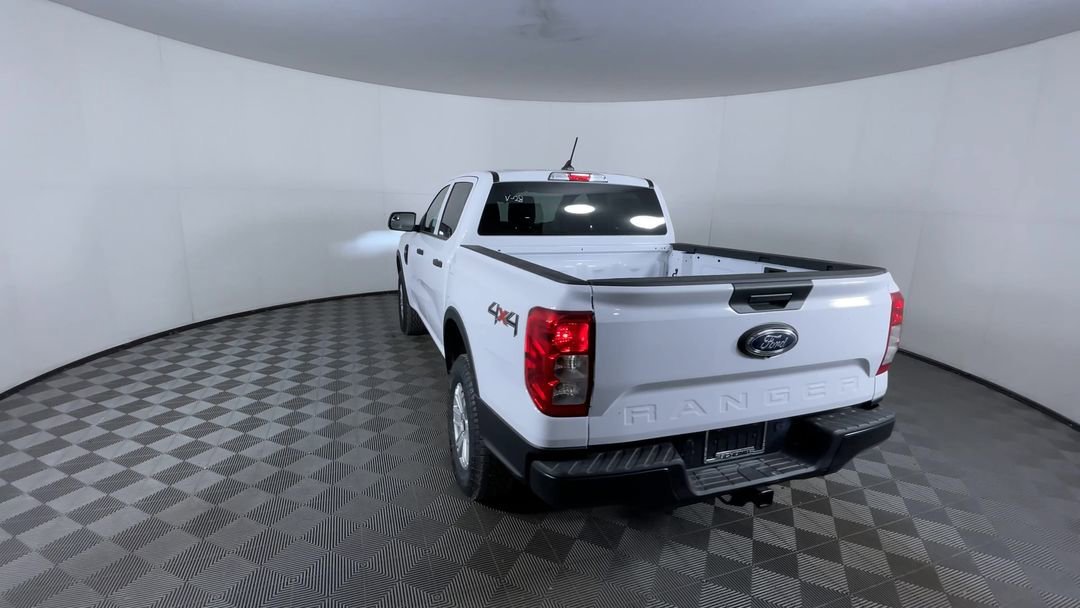 New 2026 Oxford White Ford XL image 7