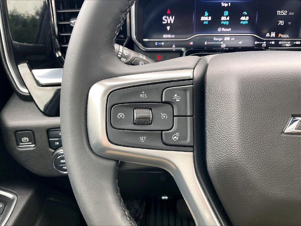 Used 2023 SUMMIT WHITE Chevrolet RST image 21