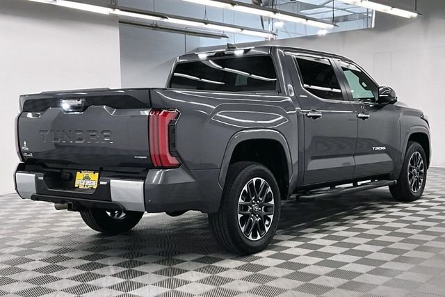 2025 Toyota Tundra Limited - Photo 14