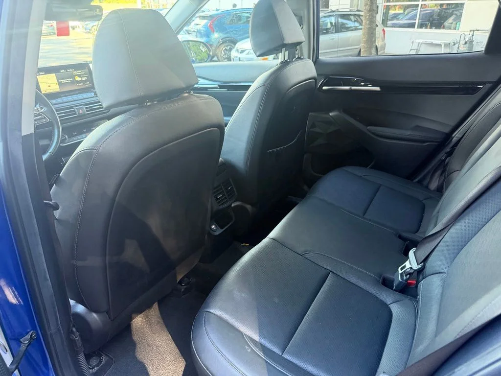 Used 2021 Neptune Blue Kia SX image 14