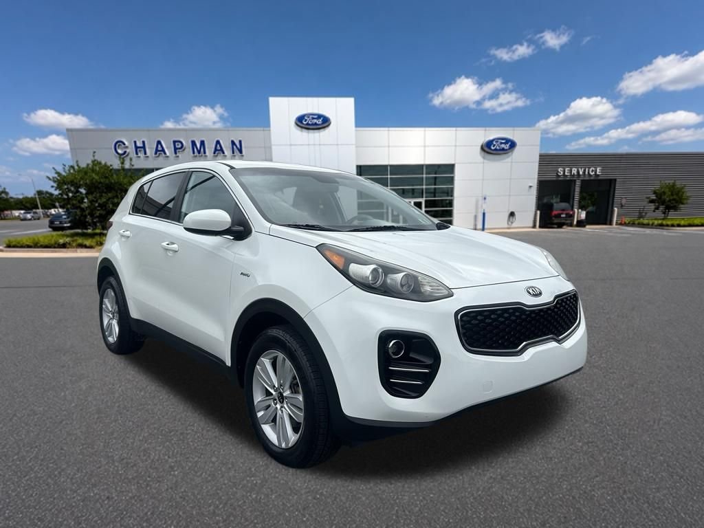 Used 2018 White Kia LX image 7