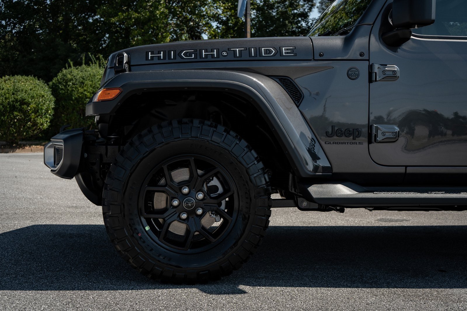 2025 Jeep Gladiator Sport photo 4