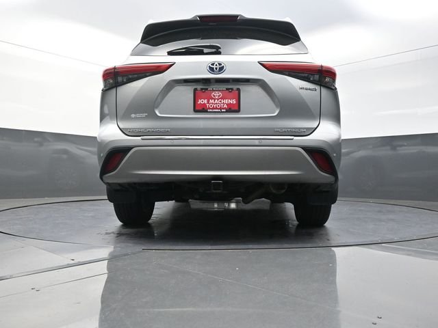 Used 2021 Silver Toyota Platinum image 36