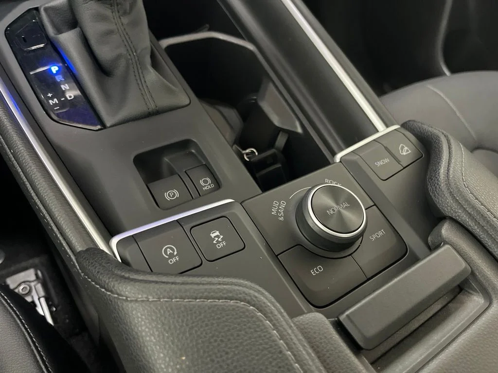 Used 2026 Black Toyota Platinum image 17