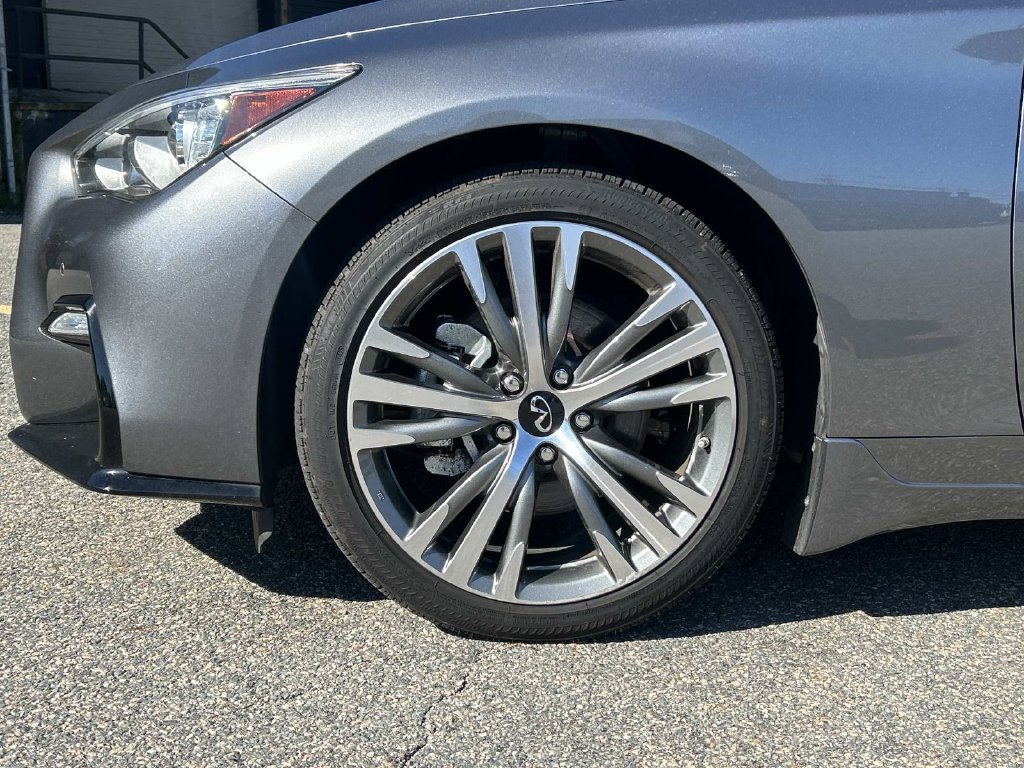 Used 2023 Gray INFINITI SENSORY image 9