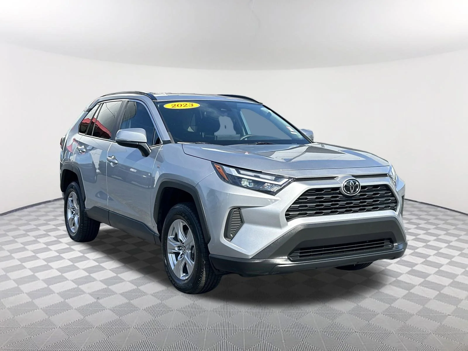 Used 2023 Silver Sky Metallic Toyota XLE image 3
