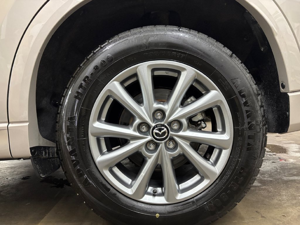 Used 2025 Quartz Metallic Mazda 2.5 S Preferred Package image 35