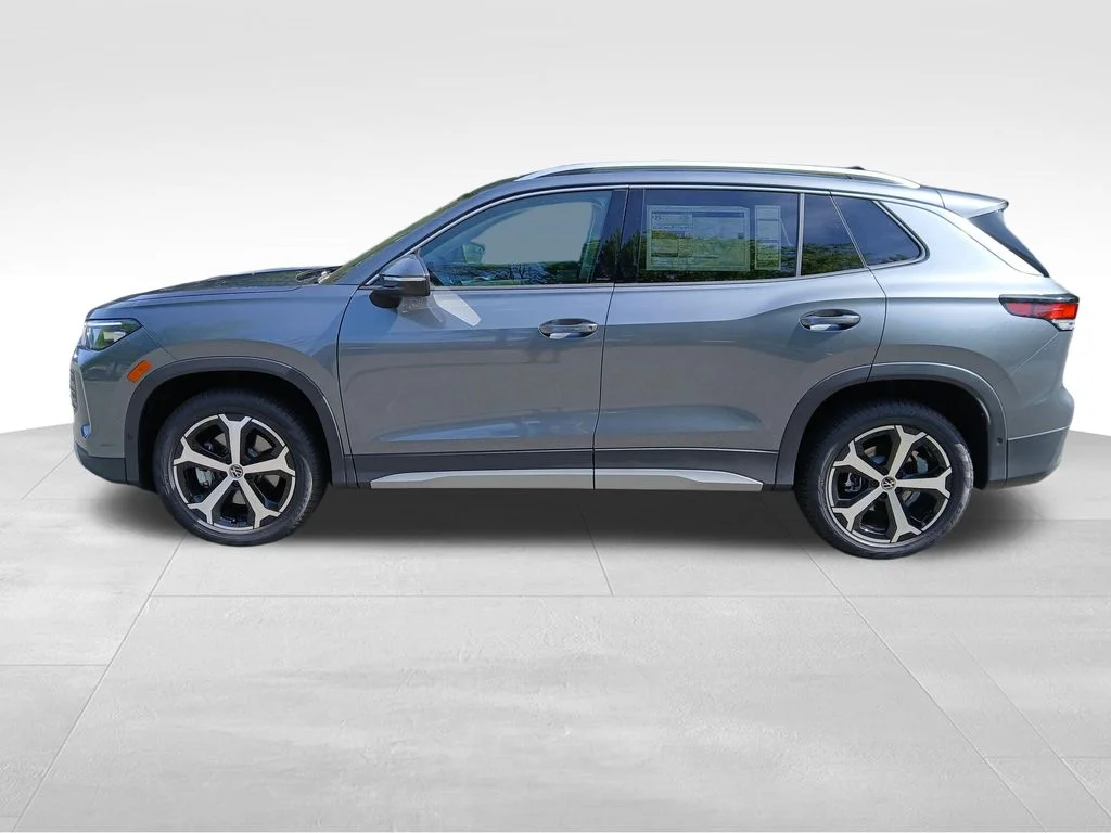 New 2026 Silver Volkswagen 2.0T SE image 2