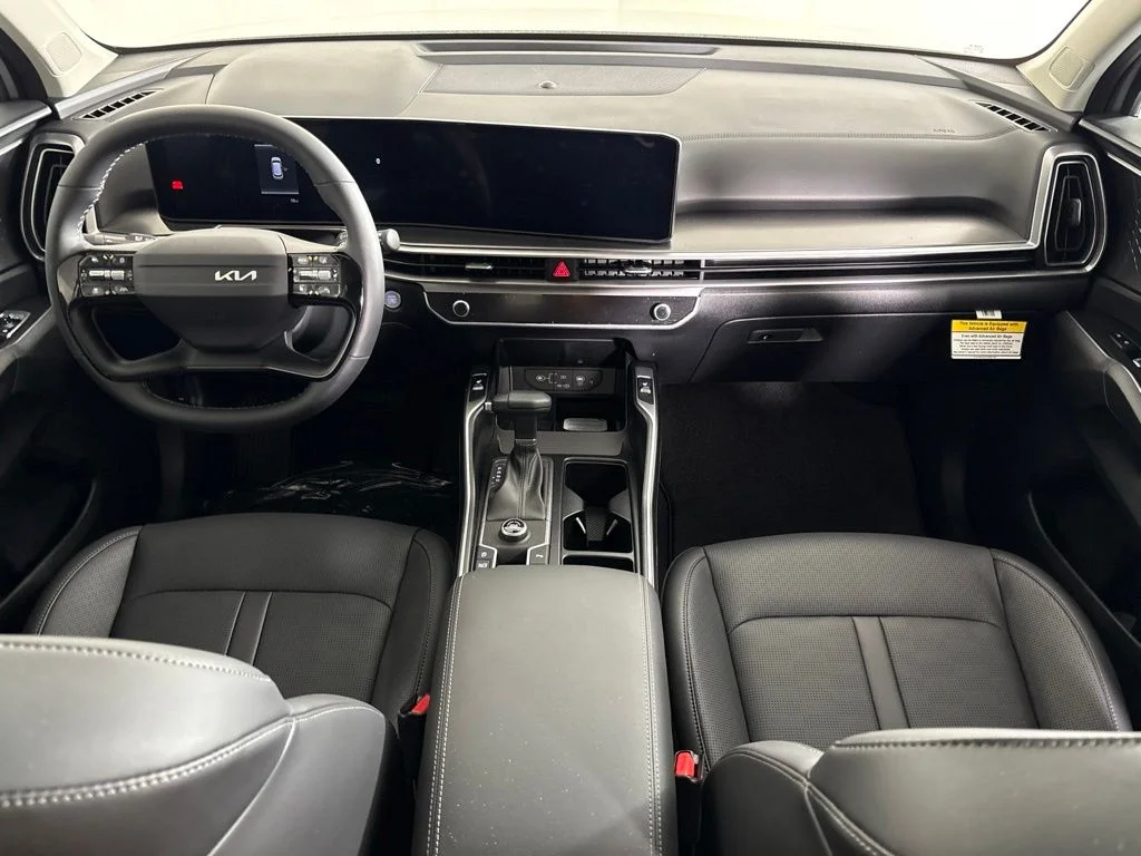 New 2026 Ivory Silver Kia S image 14