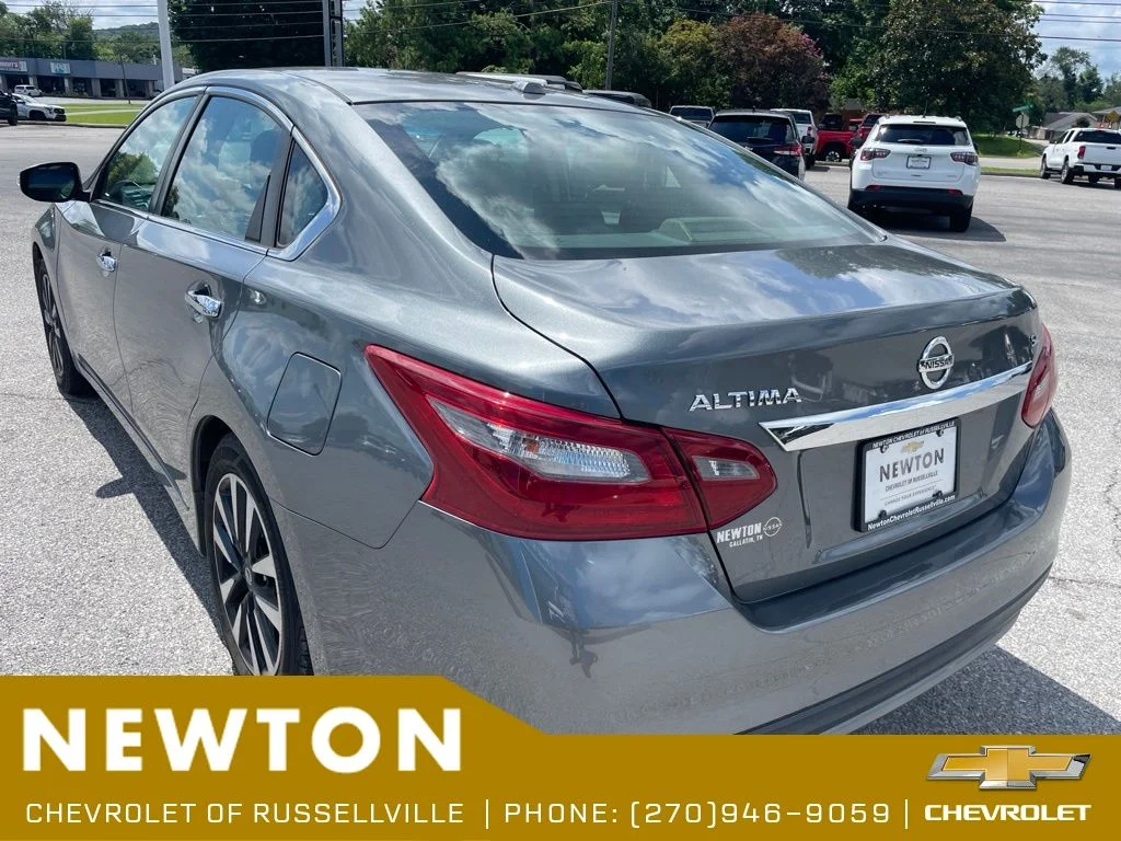Used 2018 Gun Metallic Nissan 2.5 SL image 12