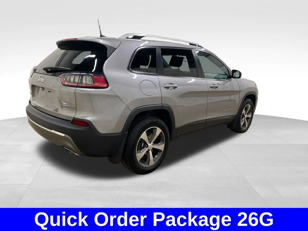 Used 2020 Silver Jeep Limited image 4