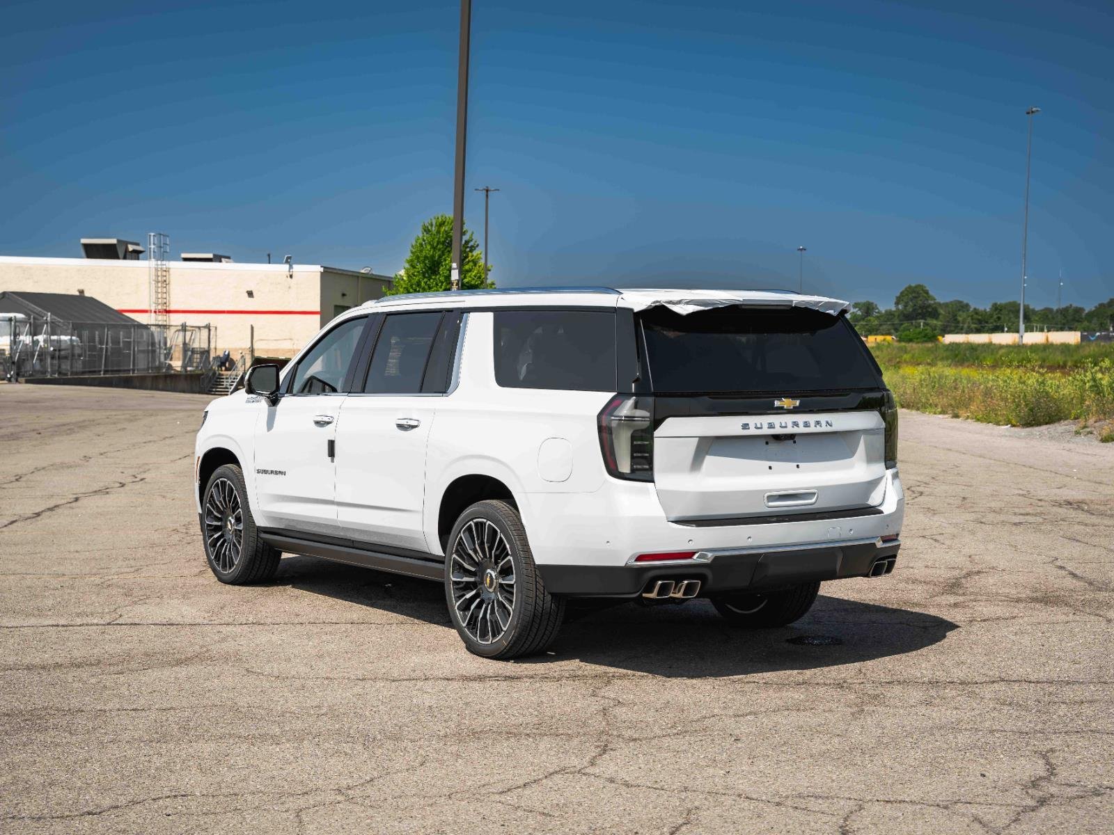2026 Chevrolet Suburban High Country - Photo 33