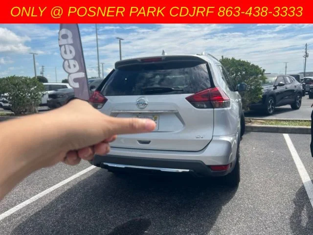 Used 2018 Silver Nissan SV image 15