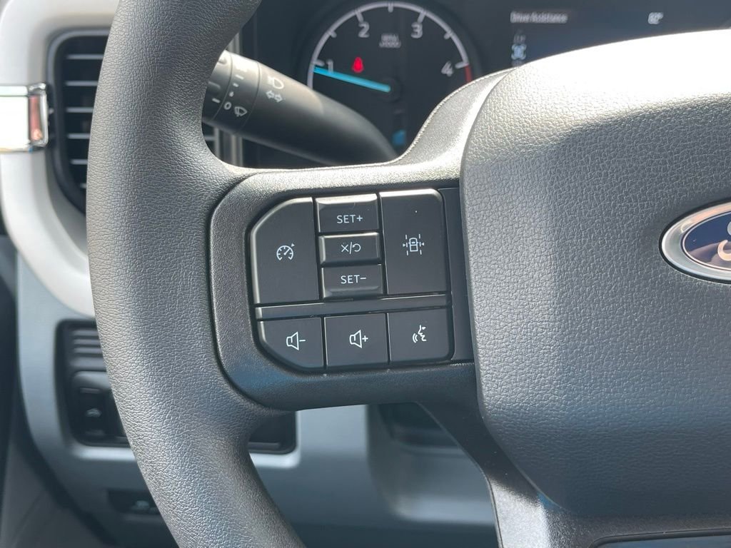 New 2026 Oxford White Ford F-450® XL image 30
