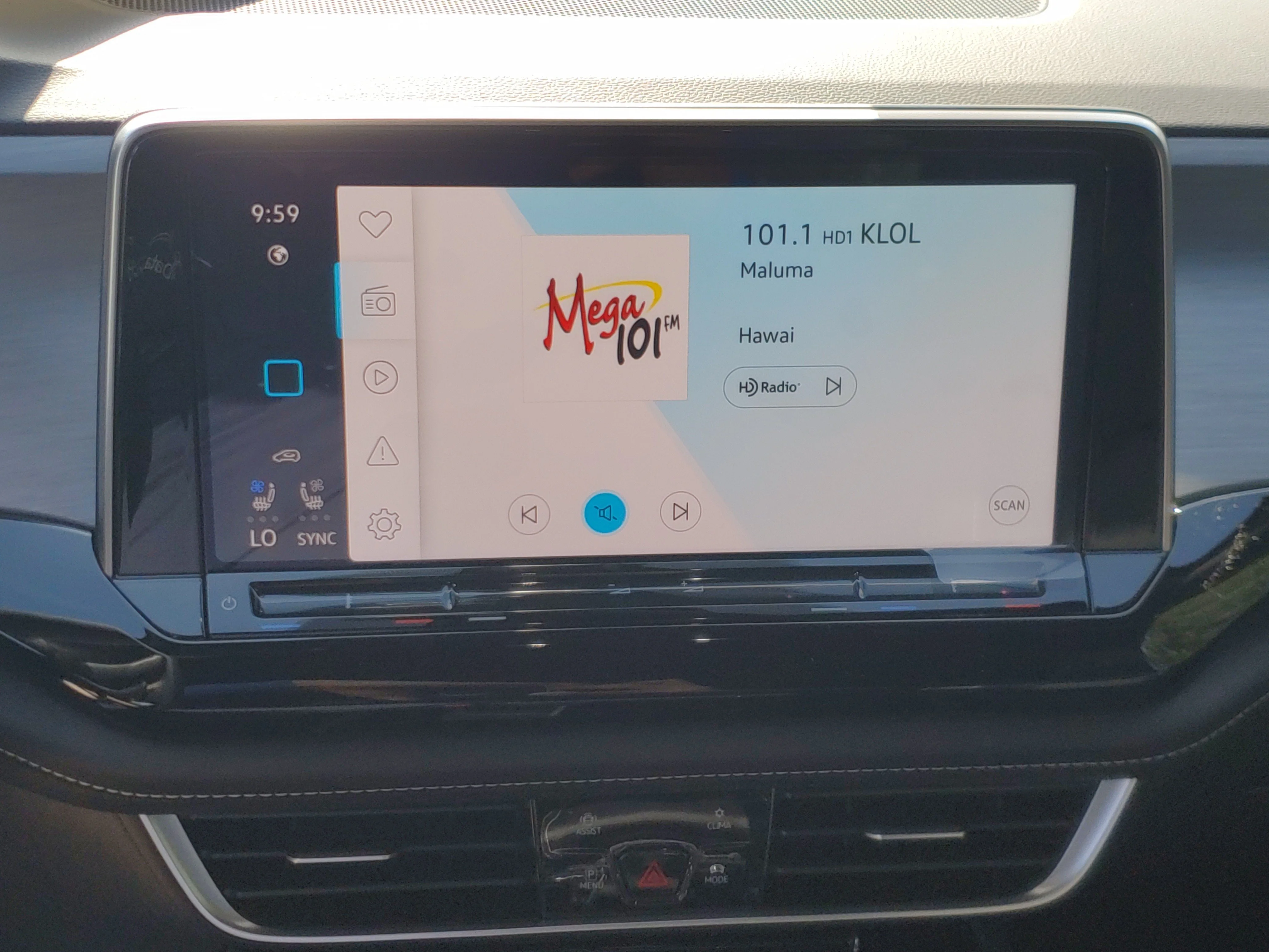 New 2026 Gray Volkswagen 2.0T SE w/Technology image 25