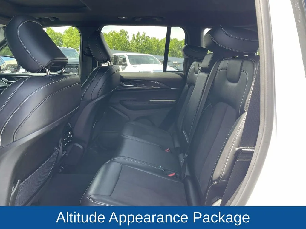Used 2023 White Jeep Altitude X image 19
