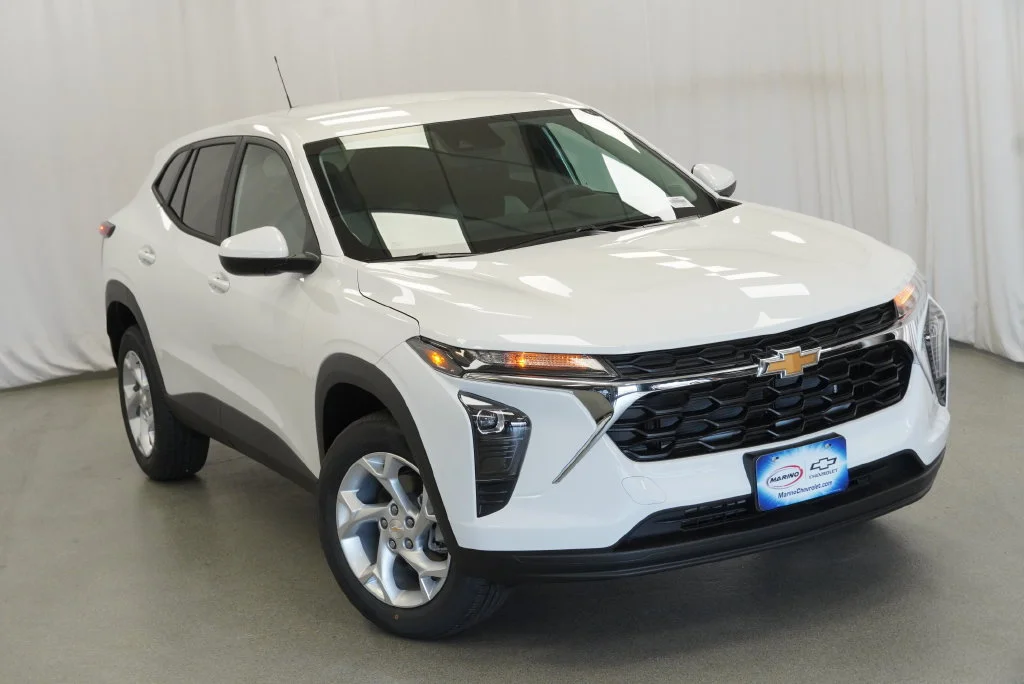 New 2026 Summit White Chevrolet LS image 12