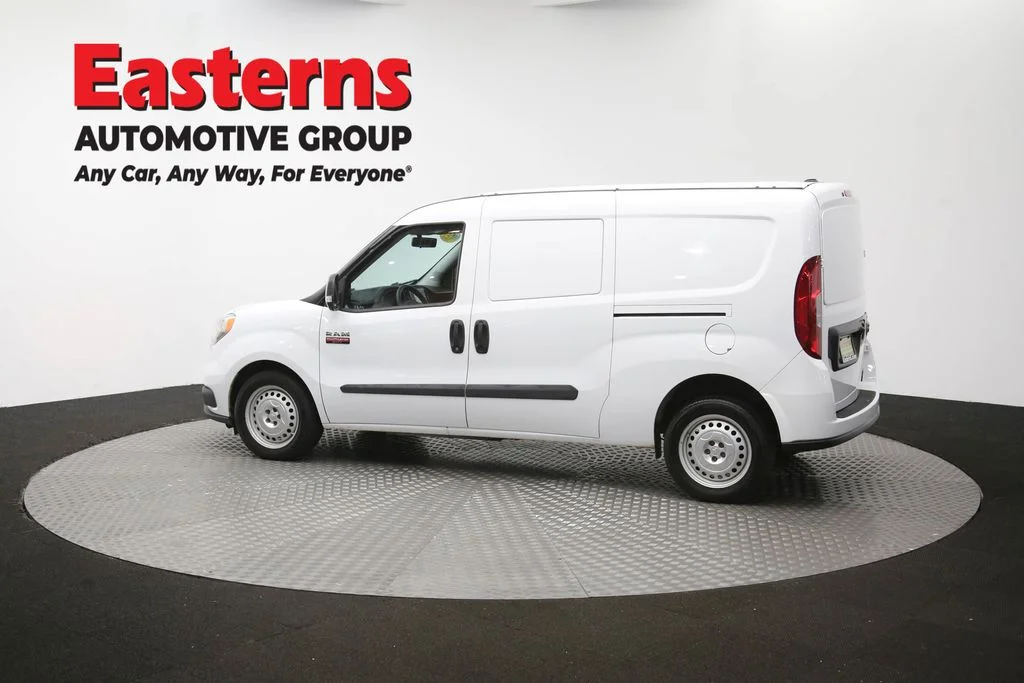 Used 2022 White Ram Base image 59